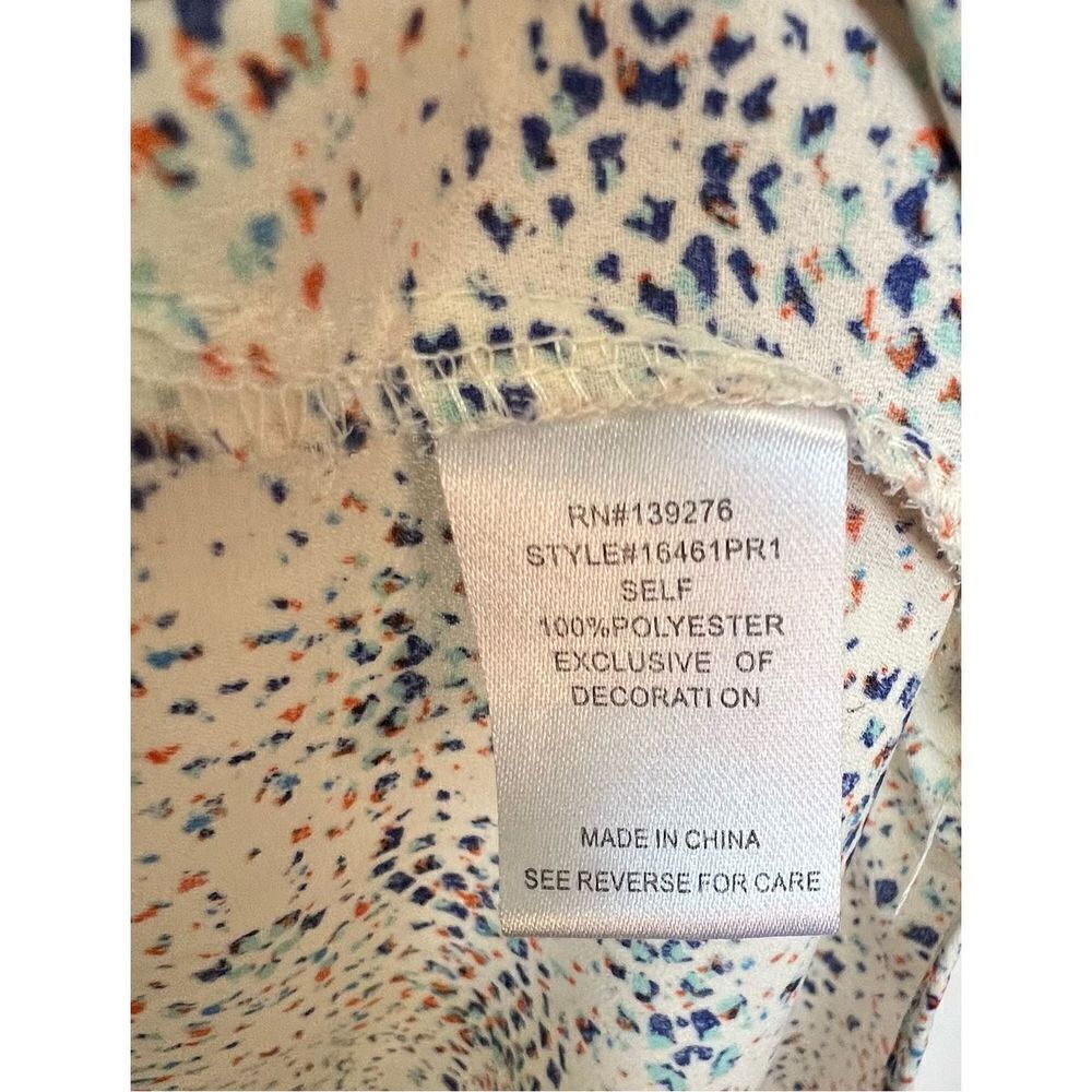 Danielrainn Lightweight Flowy Abstract Pattern Blouse With Rope Detail - Picture 5 of 5